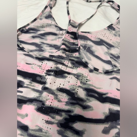 Lululemon Water Bound Singlet - Picture 7 of 8